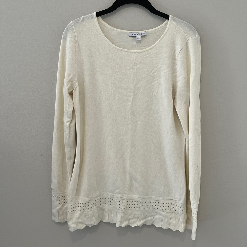 Detailed Hem Pullover